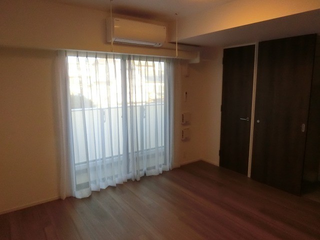 ※写真は同タイプ住戸です。(居間)