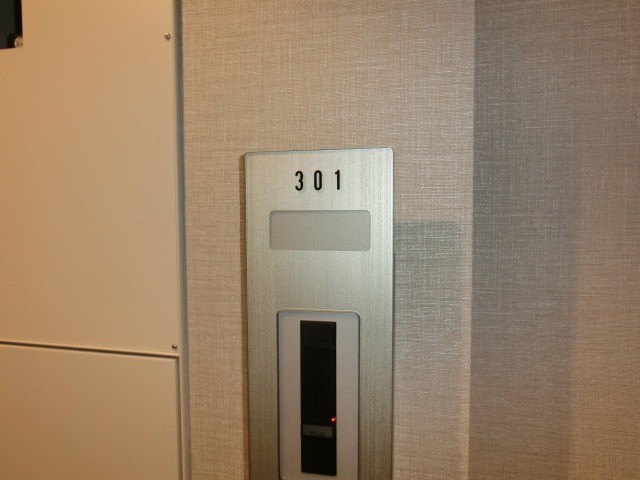 ※写真は同タイプ住戸です。(玄関)