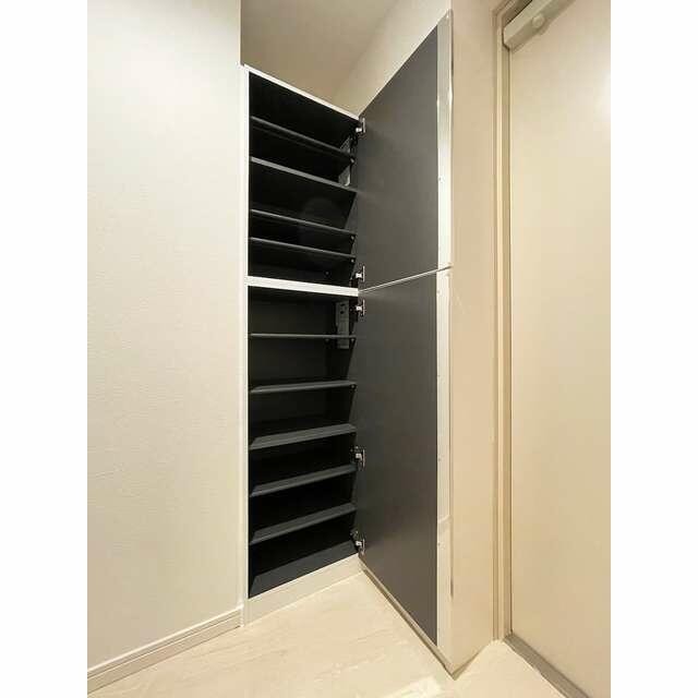 シューズボックス