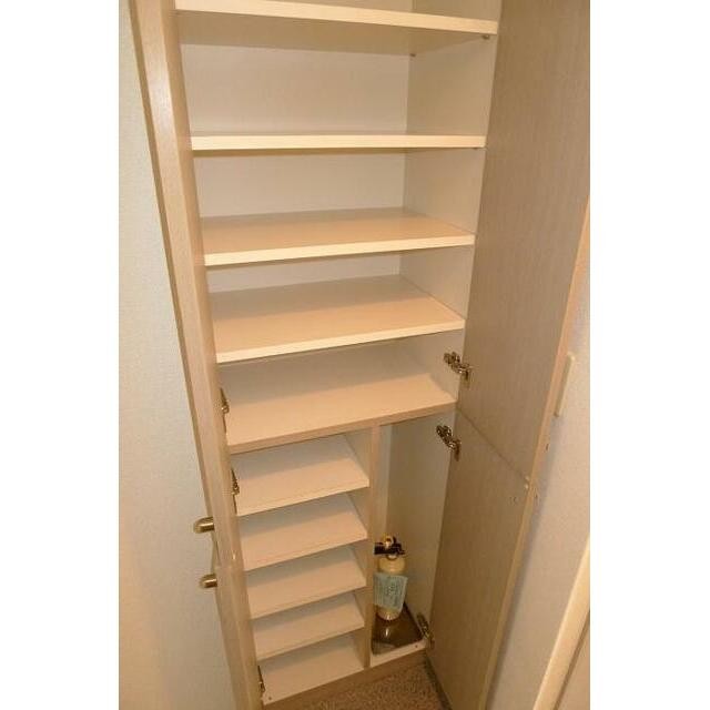 シューズボックス