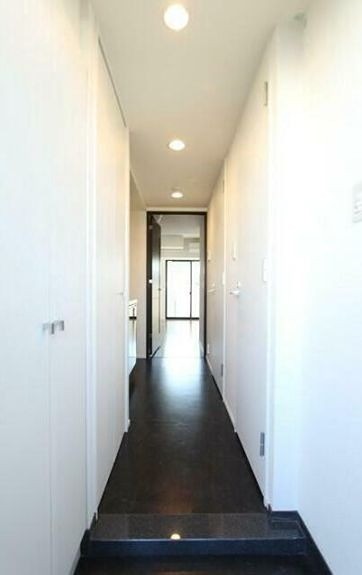 ※同仕様写真含む(玄関)