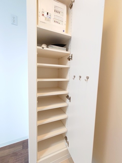 ※写真は同タイプ住戸です。(玄関)