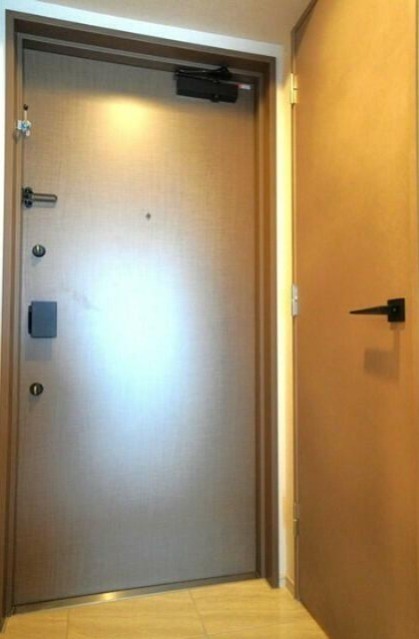 ※同仕様写真含む(玄関)