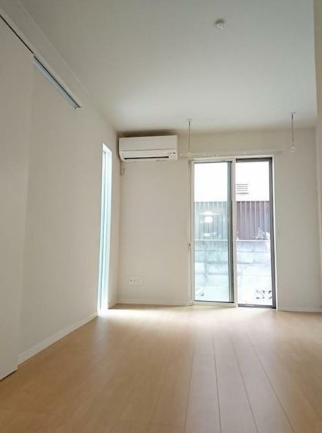 ※同仕様写真含む(居間)