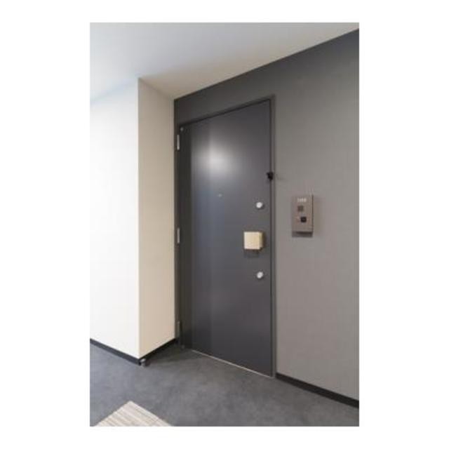 ※写真は同タイプ住戸です。(玄関)