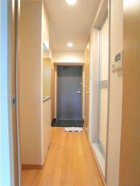 ※同仕様写真含む(玄関)