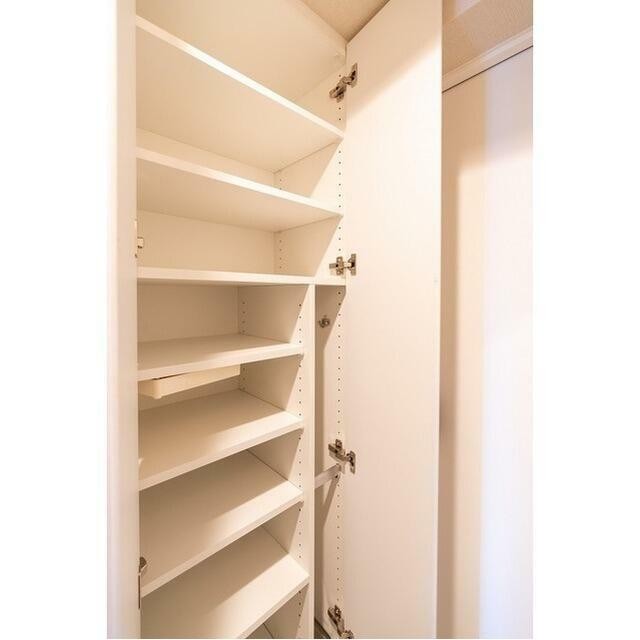 シューズボックス