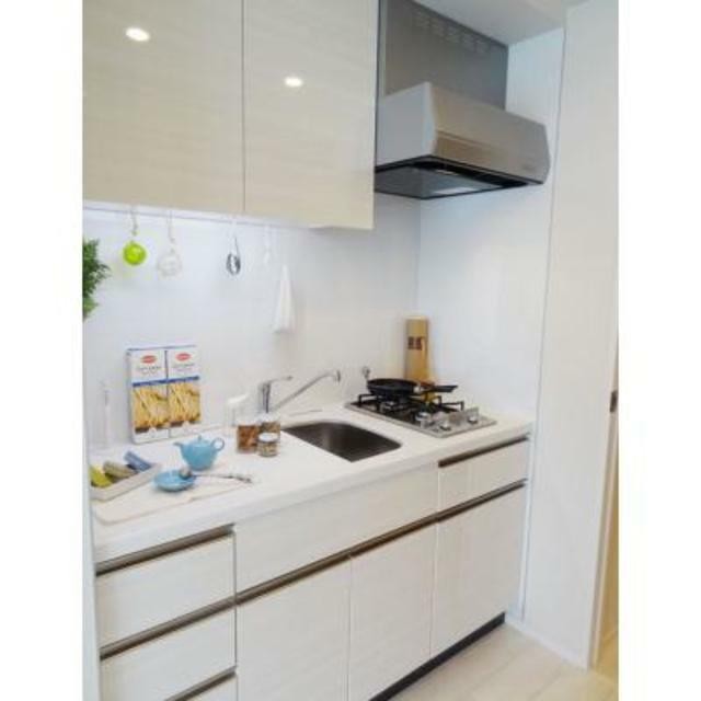 ※写真は同タイプ住戸です。(キッチン)