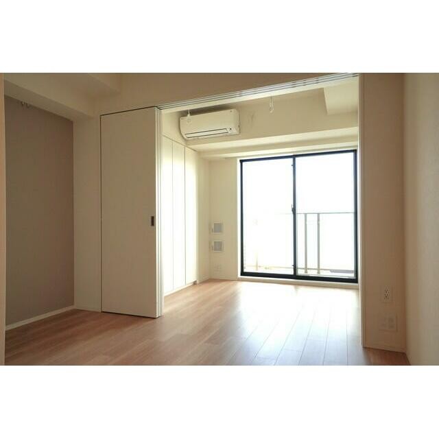 ※写真は同タイプ住戸です。(居間)