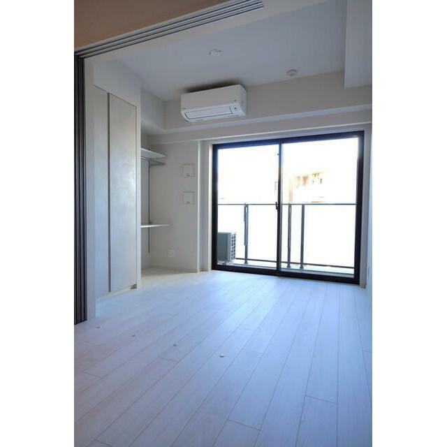 ※写真は同タイプ住戸です。(居間)