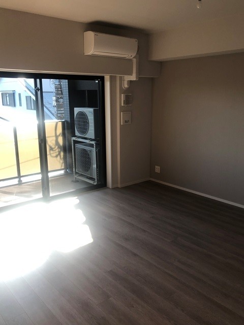 ※写真は同タイプ住戸です。(居間)