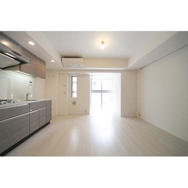 ※写真は同タイプ住戸です。(居間)