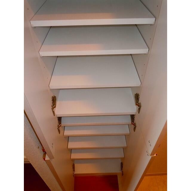 ※同仕様写真含む(玄関)