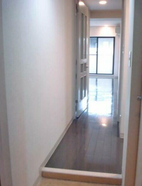 ※同仕様写真(玄関)