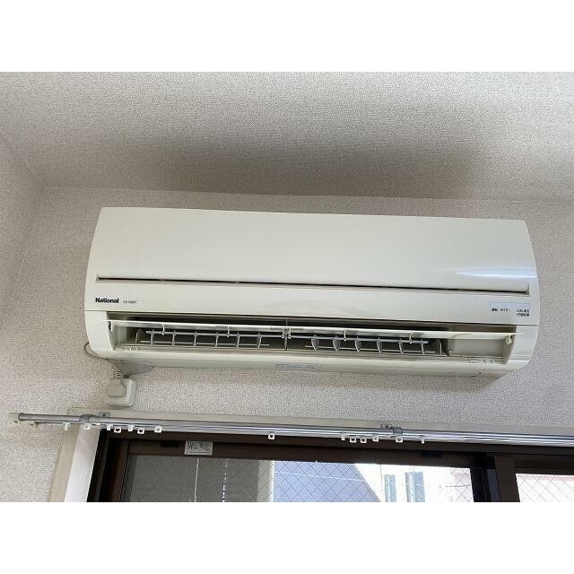 エアコン2基（洋室1・洋室2）