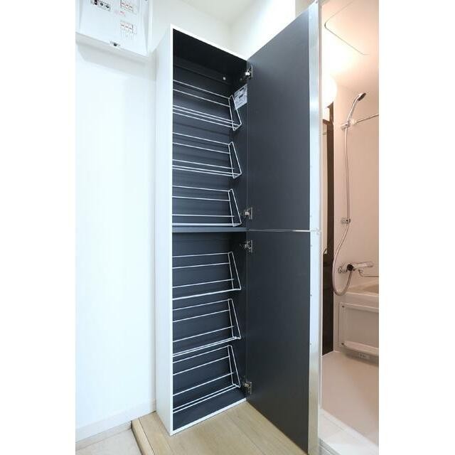 収納 シューズボックス