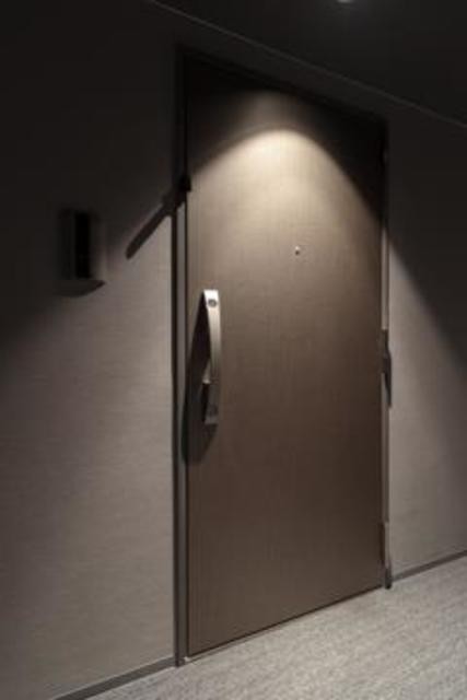 ※写真は同タイプ住戸です。(玄関)