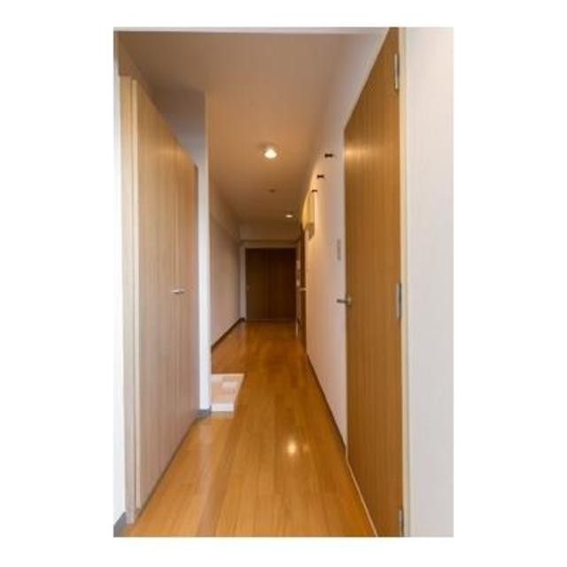 ※写真は同タイプ住戸です。(玄関)