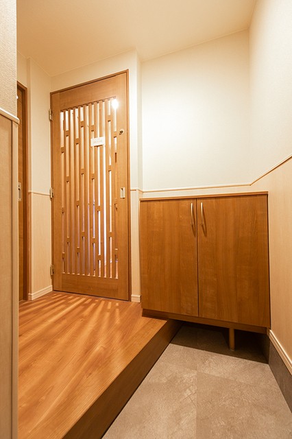 ※写真は同タイプ住戸です。(玄関)