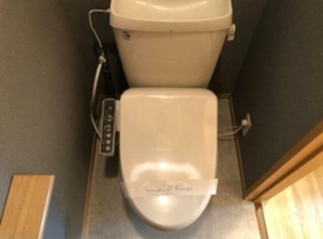 温水洗浄暖房便座(内装)