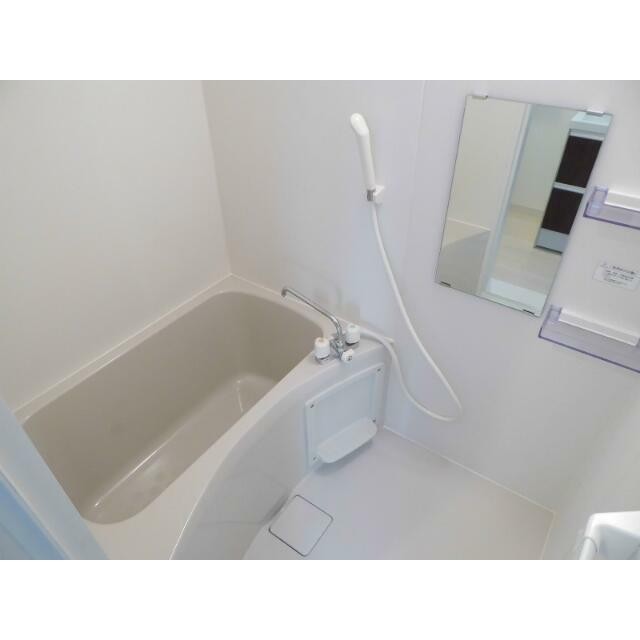 一日の疲れはお風呂に入ってリフレッシュ！(風呂)