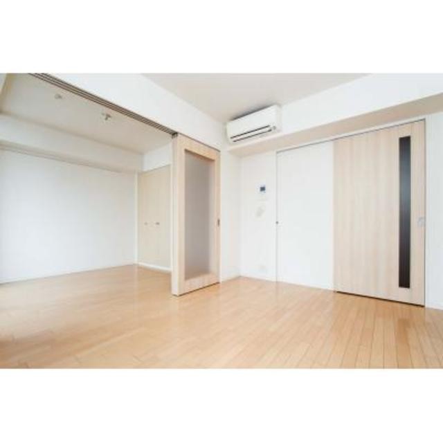 ※写真は同タイプ住戸です。(居間)