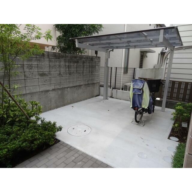 駐輪場 世帯1台