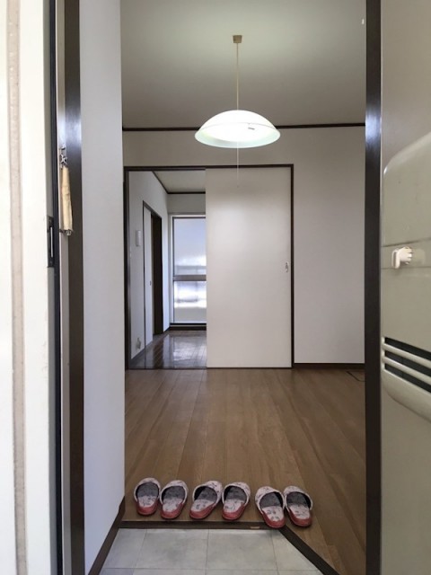 (玄関)