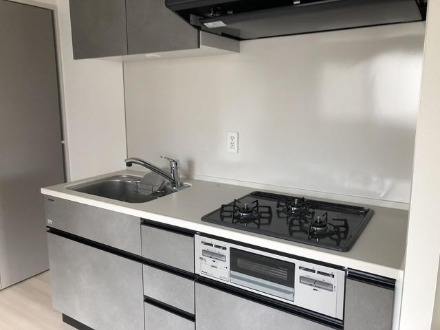 ※写真は同タイプ住戸です。(キッチン)