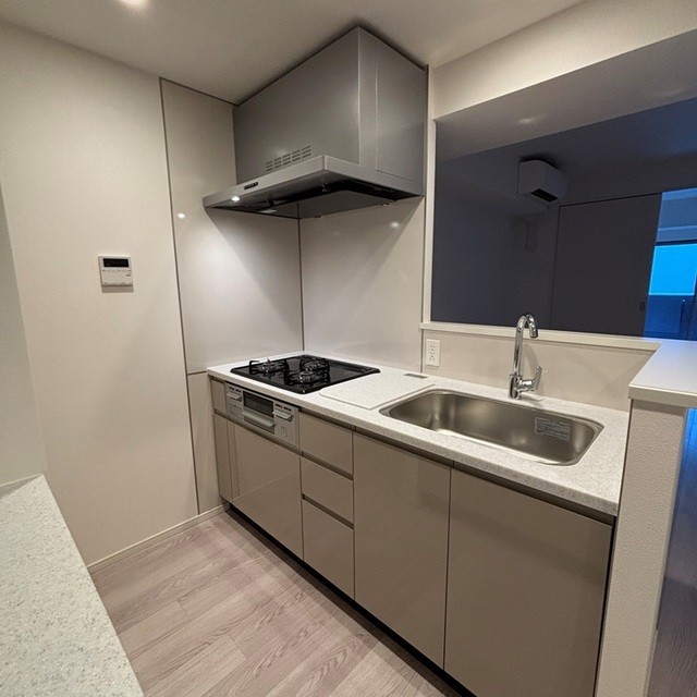 ※写真は同タイプ住戸です。(キッチン)