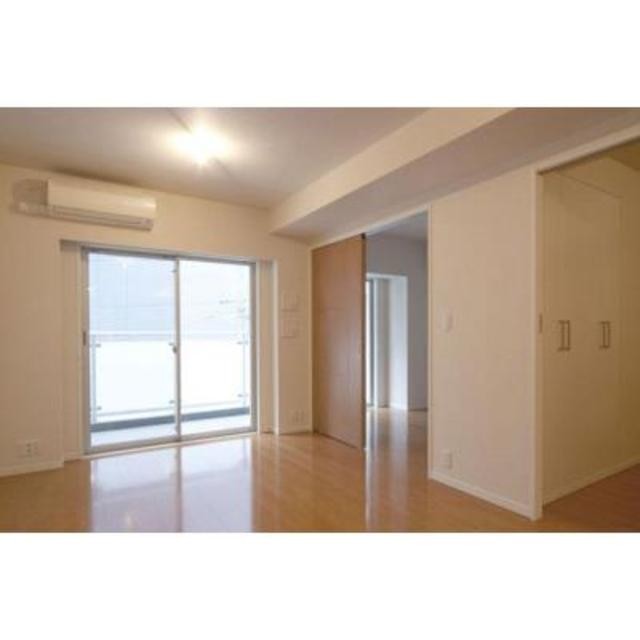 ※写真は同タイプ住戸です。(居間)