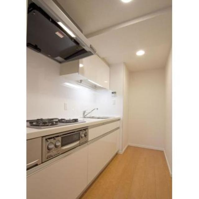 ※写真は同タイプ住戸です。(キッチン)