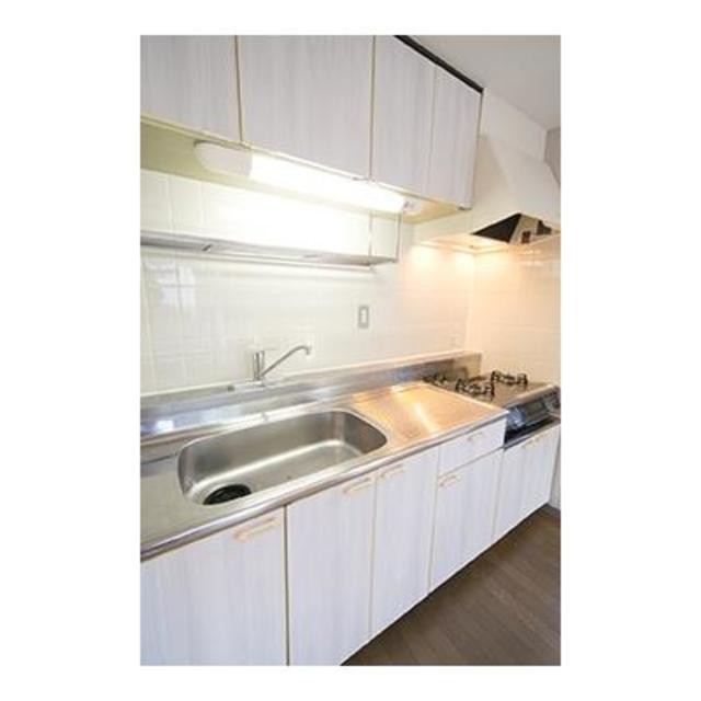 ※写真は同タイプ住戸です。(キッチン)