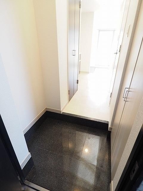 (玄関)