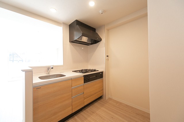 ※写真は同タイプ住戸です。(キッチン)