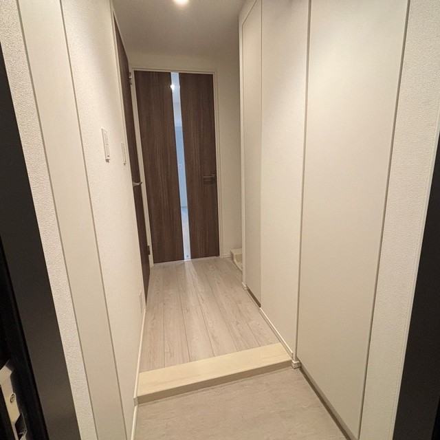 ※写真は同タイプ住戸です。(玄関)