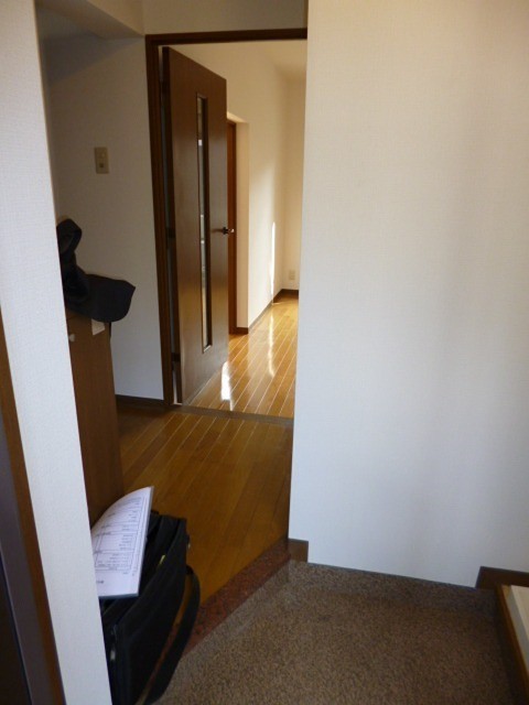 ※同仕様写真含む(玄関)