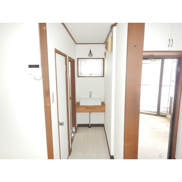 お洒落な洗面所(内装)