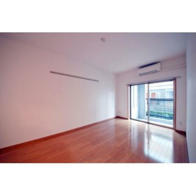 ※写真は同タイプ住戸です。(居間)