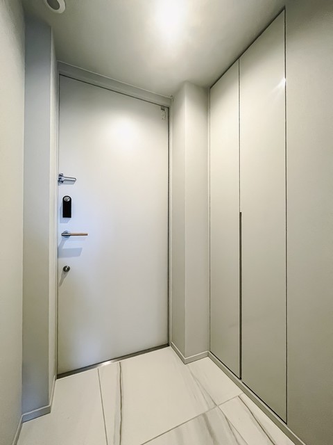 ※写真は同タイプ住戸です。(玄関)