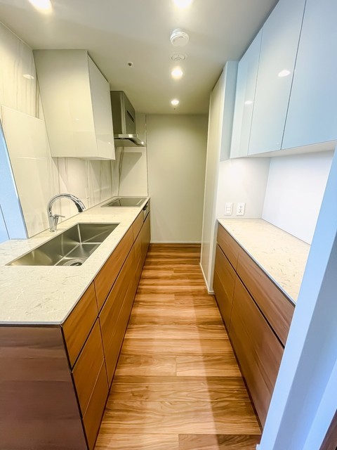 ※写真は同タイプ住戸です。(キッチン)