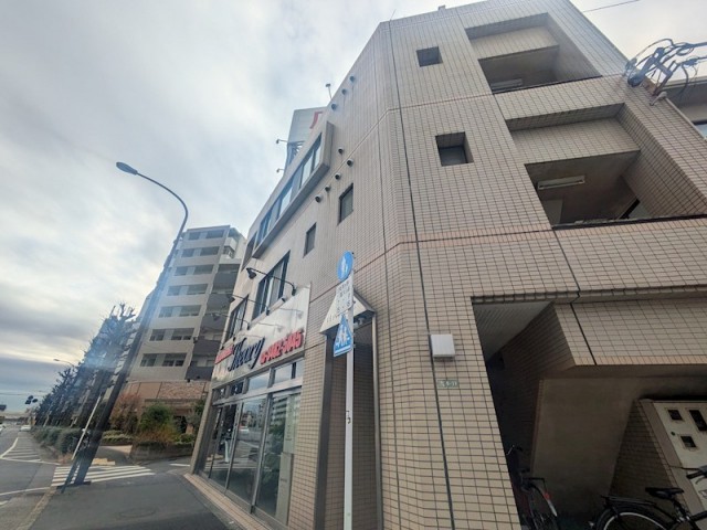 世田谷区千歳台３丁目 【賃貸居住】マンション