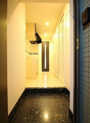 (玄関)