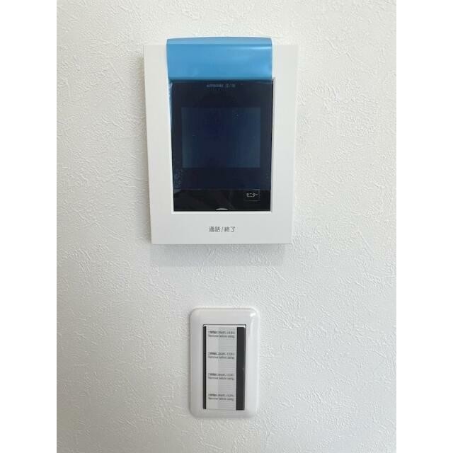 安心のカラーモニター付インターホンです！