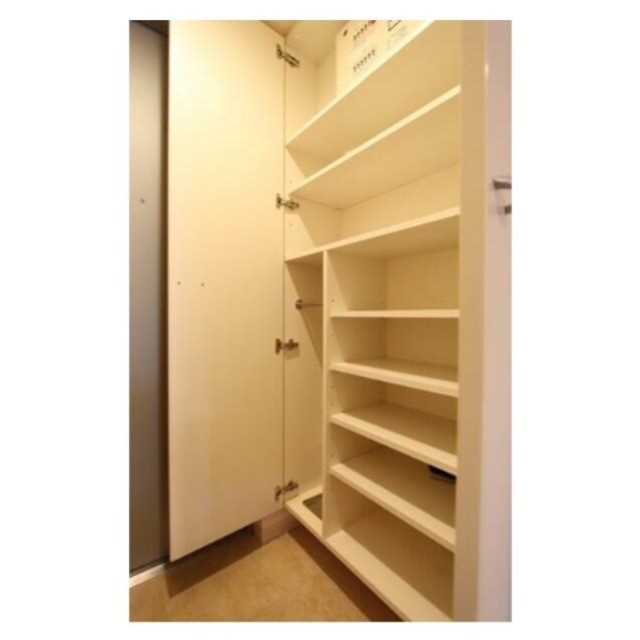 ※同仕様写真(玄関)