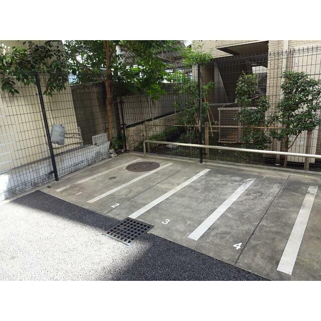 バイク置場（有料・別途契約）：2015/(その他建物画像)