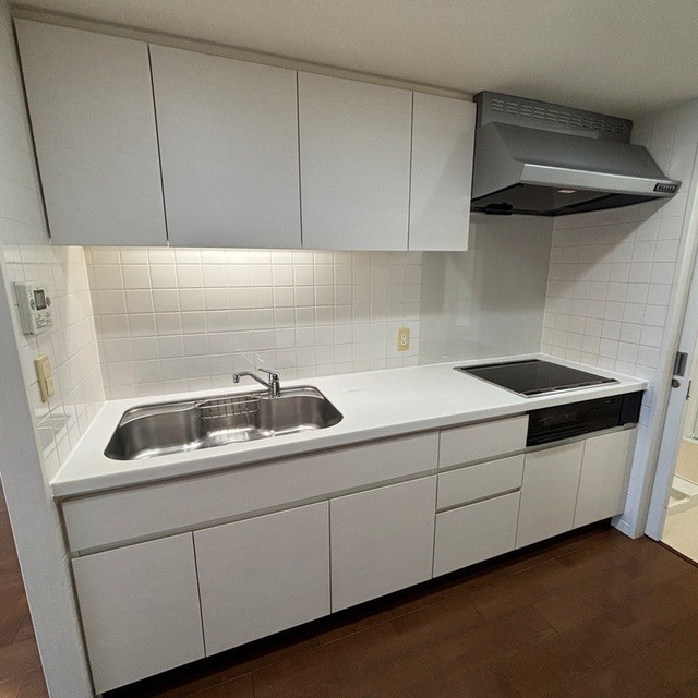 ※写真は同タイプ住戸です。(キッチン)