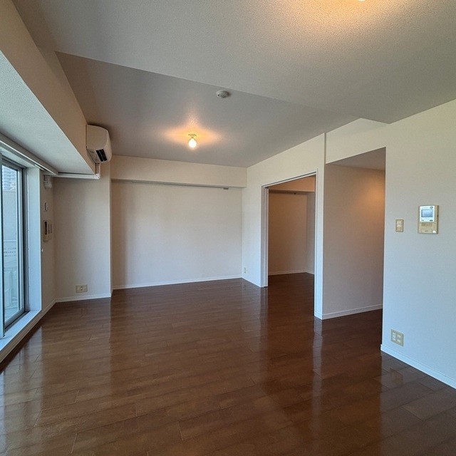 ※写真は同タイプ住戸です。(居間)