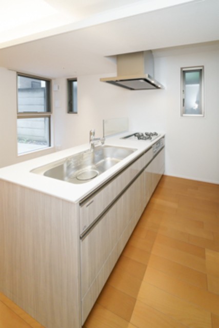 ※写真は同タイプ住戸です。(キッチン)