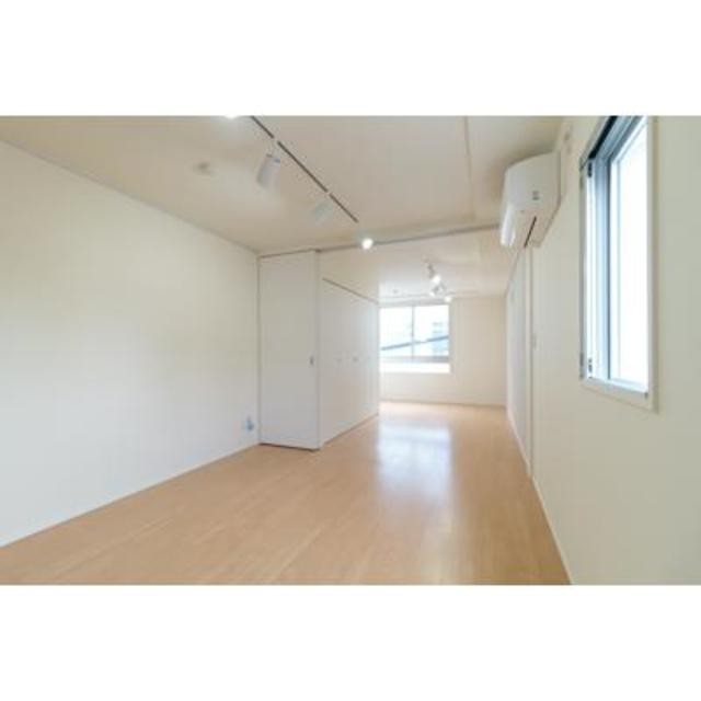 ※写真は同タイプ住戸です。(居間)